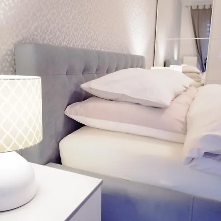 דירה Blue Coast Solna 11c/305 *